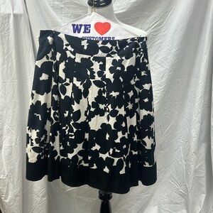 Josephine Chaus Black and White Skirt
